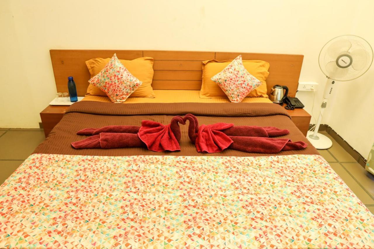 Surya Kiran Miramar Bed and Breakfast Panaji Εξωτερικό φωτογραφία