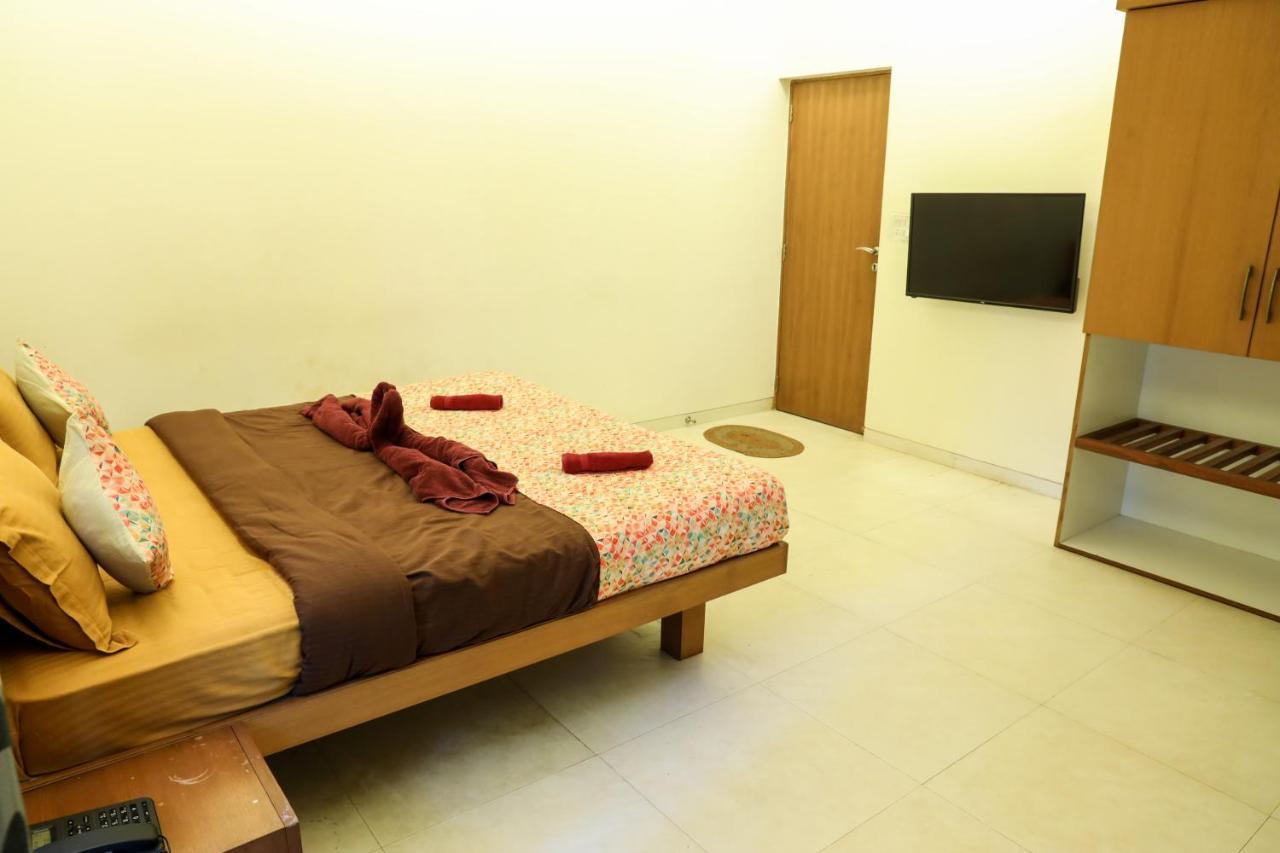 Surya Kiran Miramar Bed and Breakfast Panaji Εξωτερικό φωτογραφία