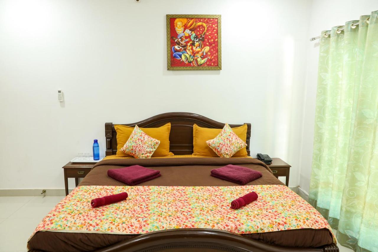 Surya Kiran Miramar Bed and Breakfast Panaji Εξωτερικό φωτογραφία