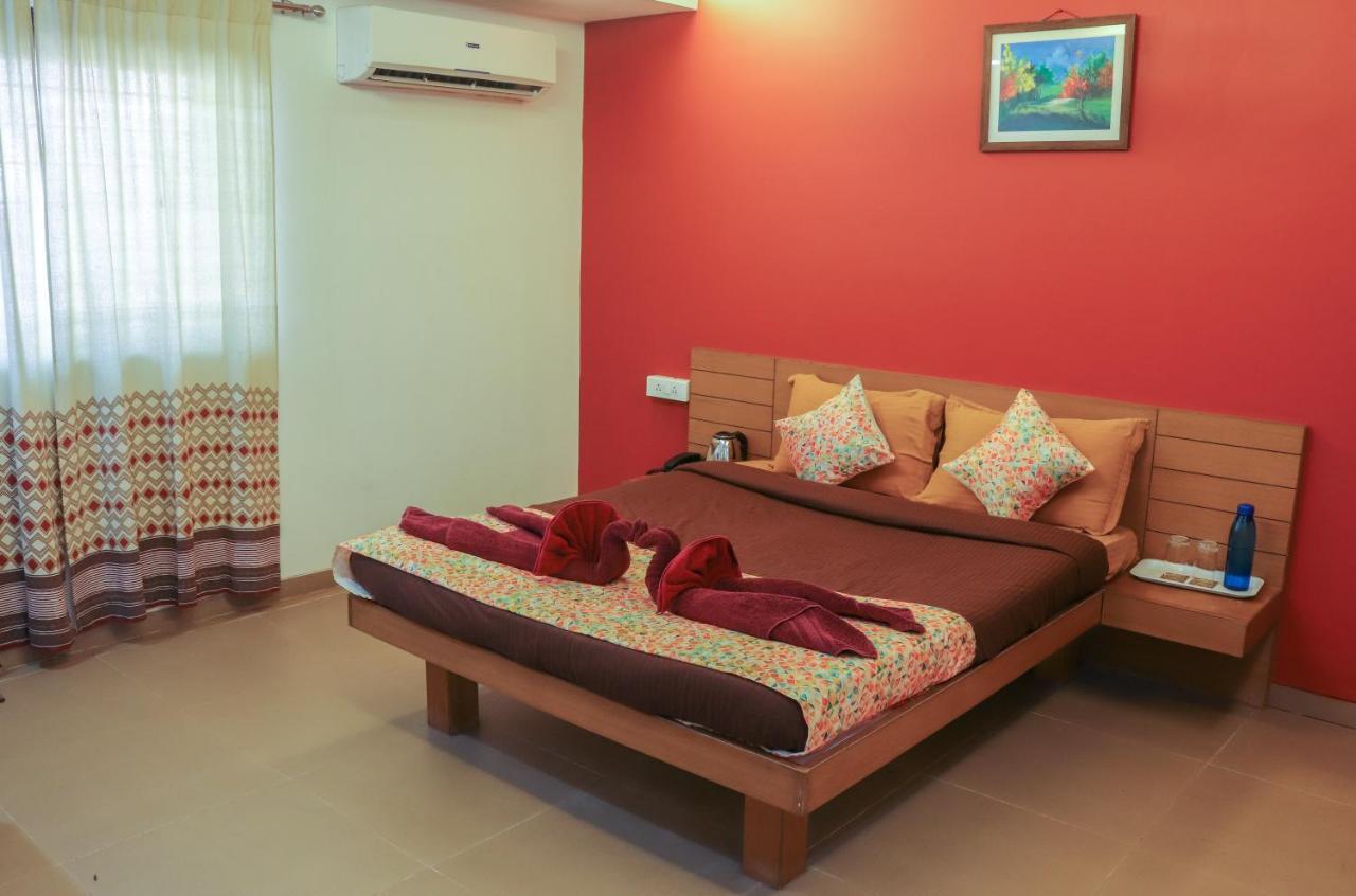 Surya Kiran Miramar Bed and Breakfast Panaji Εξωτερικό φωτογραφία